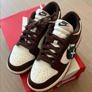 Women’s 8.5 Nike Dunk Low Sneakers in cacao wow-coconut milk